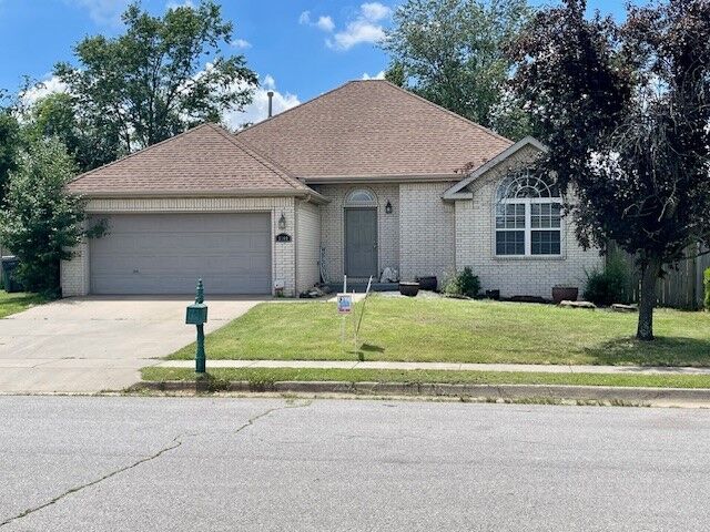 Property Photo: 3500 S 3rd Street AR 72758