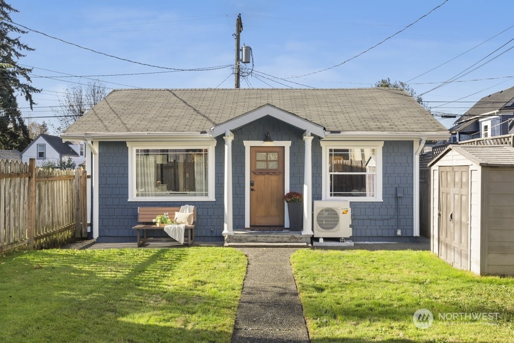 Property Photo:  810 S L Street  WA 98405 