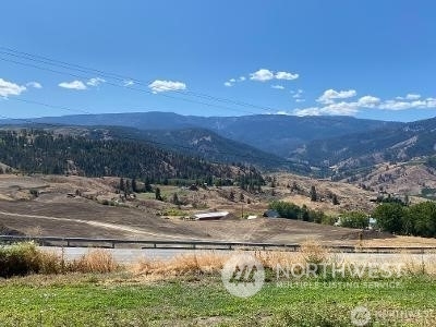 Property Photo:  1 Wenatchee Heights Road  WA 98801 