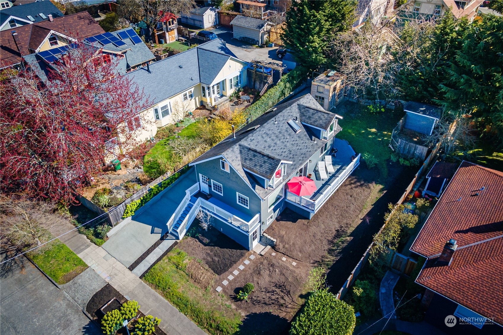 3810 Densmore Avenue N  Seattle WA 98103 photo