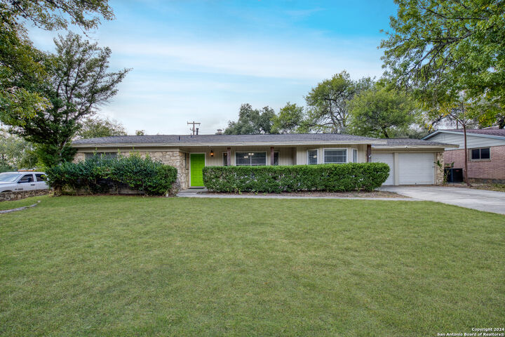 Property Photo: 362 Kimberly Dr TX 78148