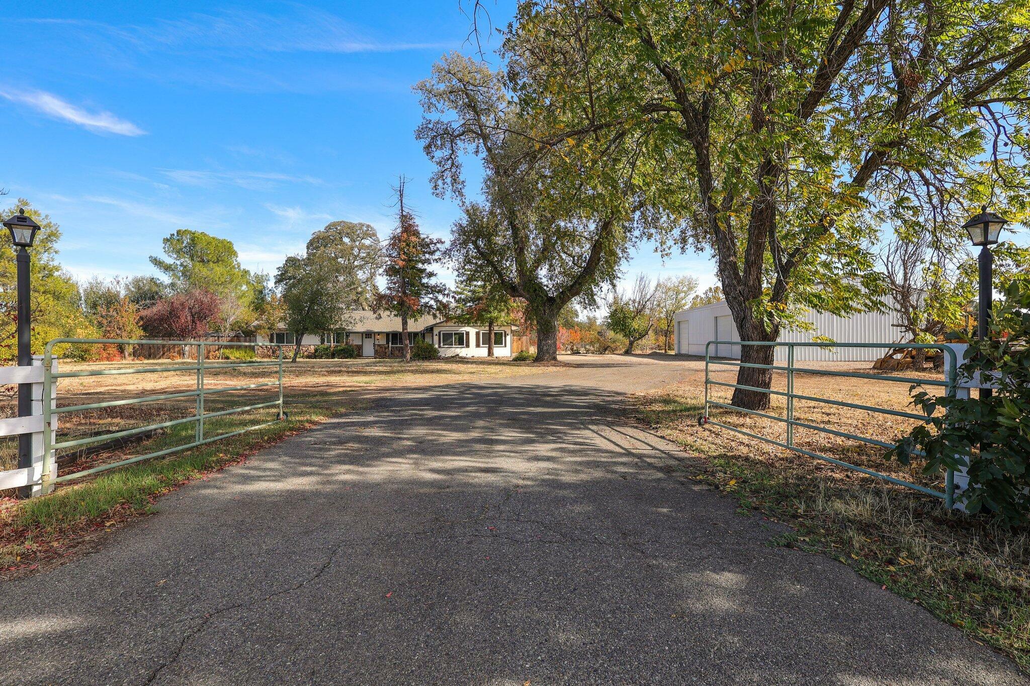 Property Photo:  2502 Majestic Oak Circle  CA 96022 