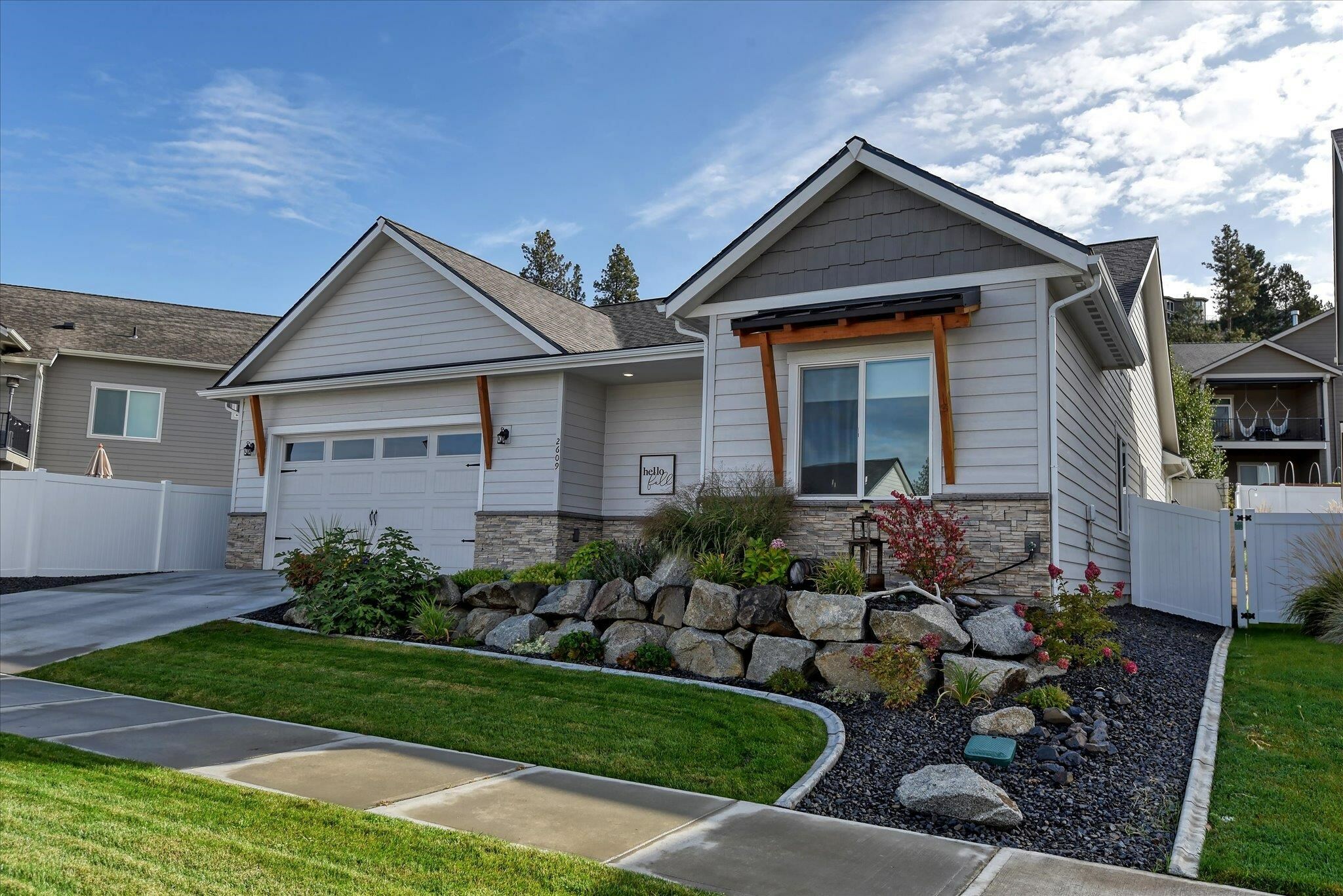 Property Photo:  2609 S Seabiscuit Dr  WA 99037 