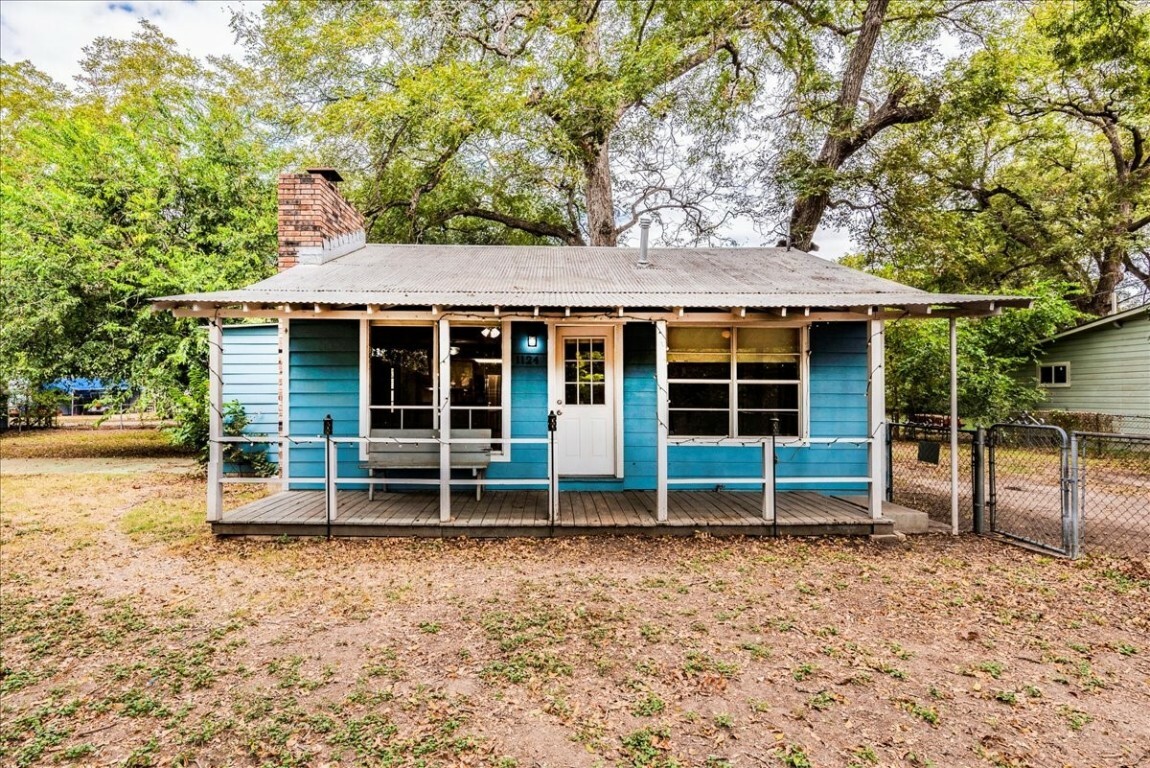 Property Photo:  1124 Timber Elm  TX 78155 