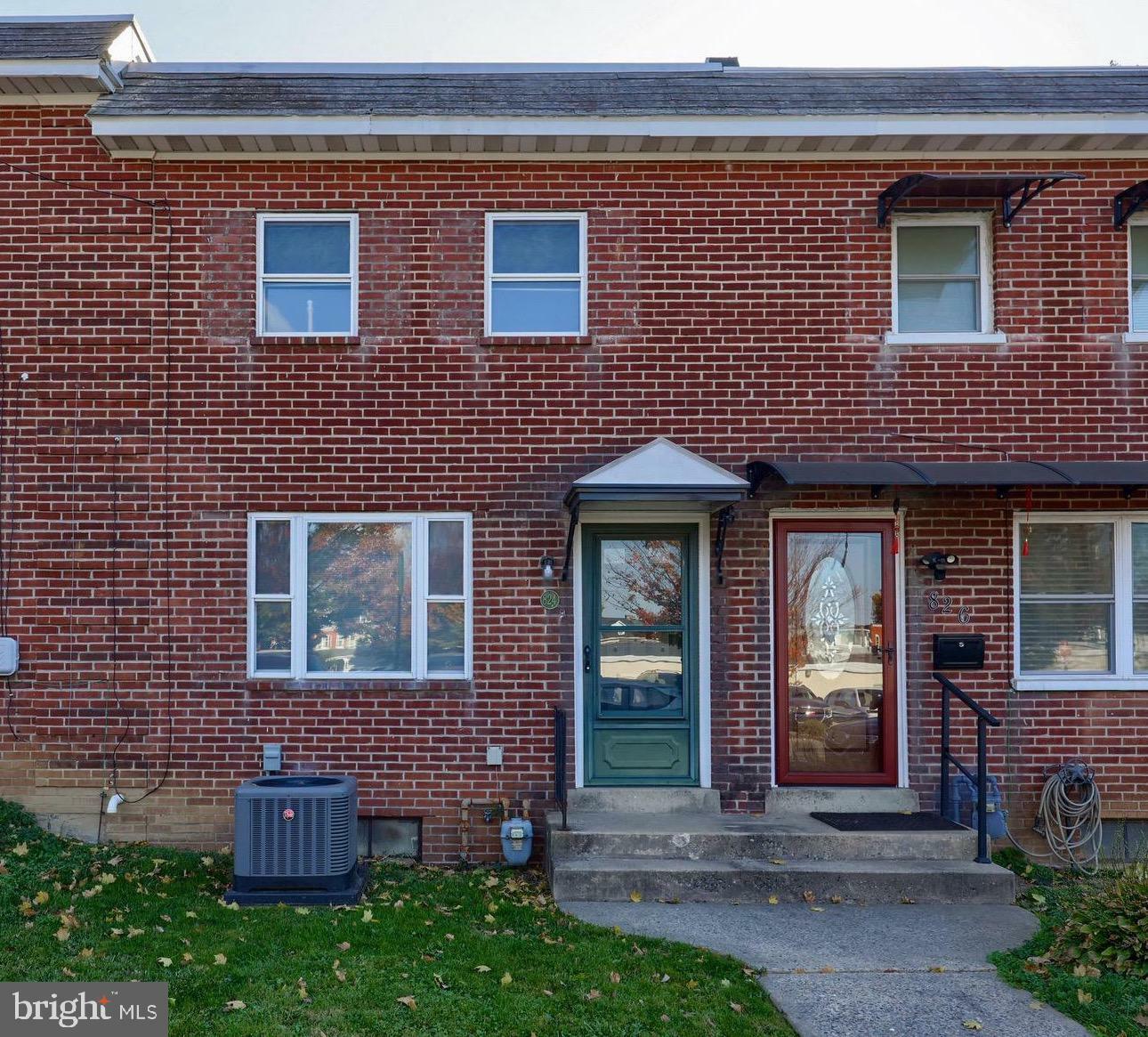 Property Photo:  824 Lafayette Street  PA 17603 