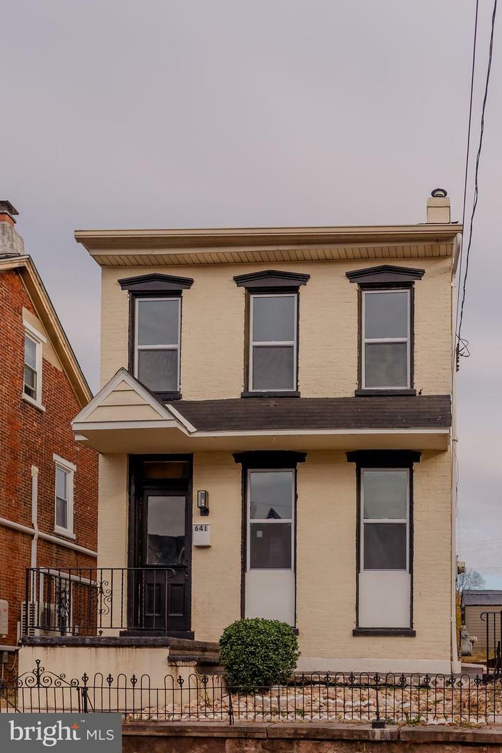 Property Photo:  641 Walnut Street  PA 19464 