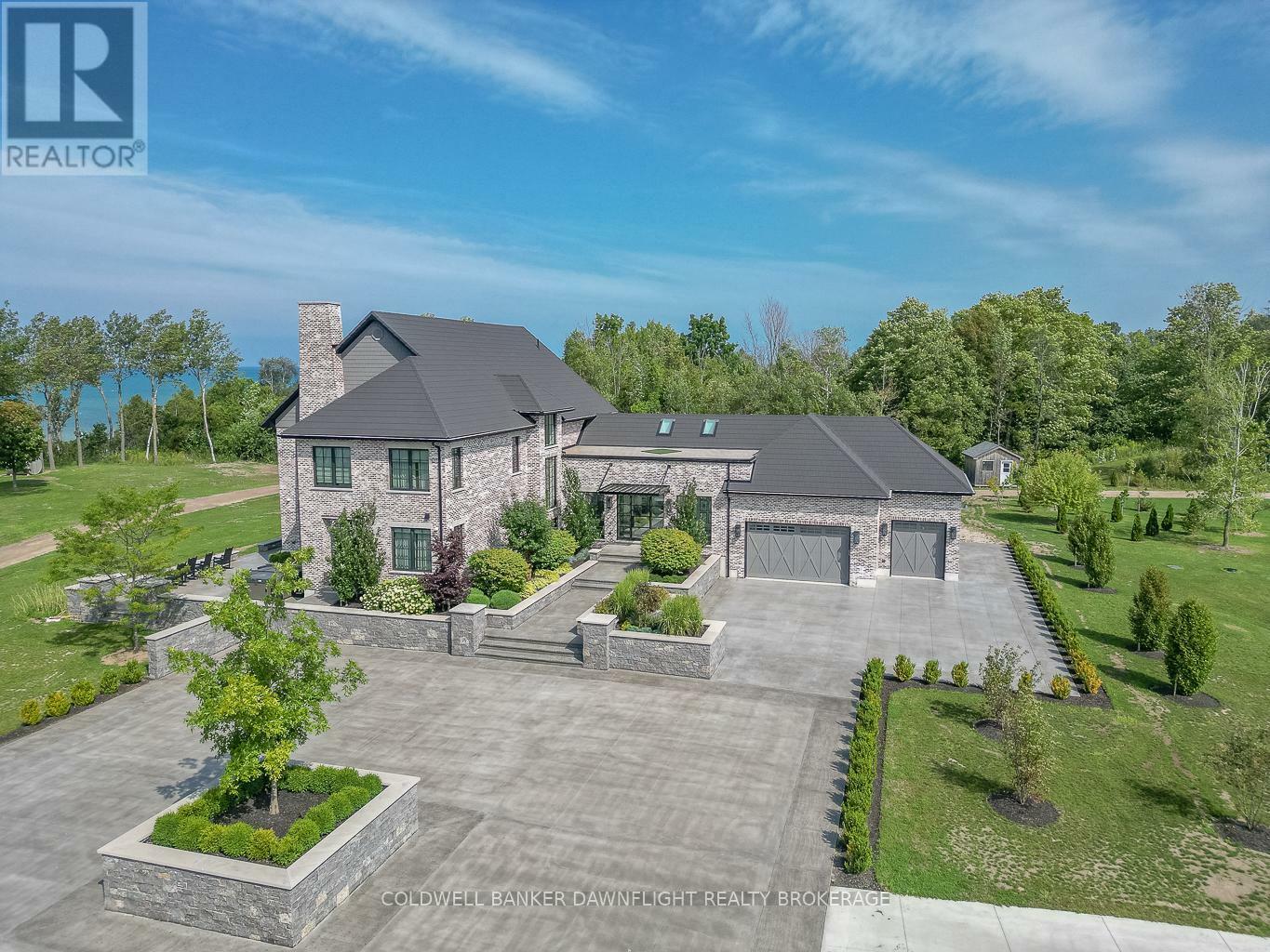 Photo de la propriété:  79585 Cottage Drive  ON N7A 3X8 