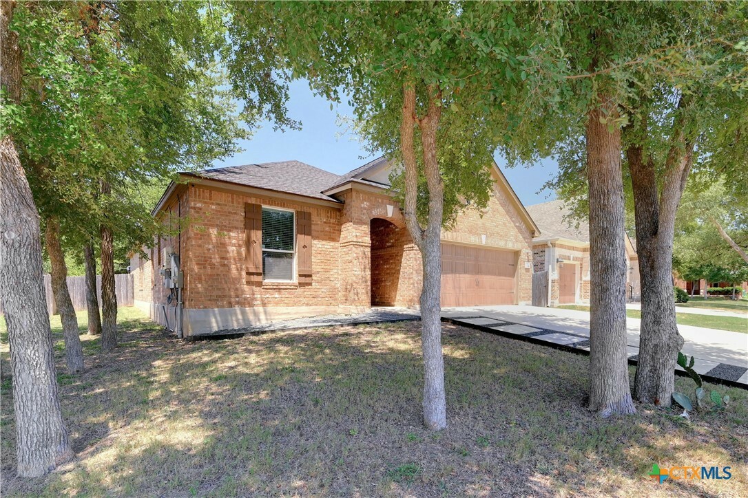 Property Photo:  306 White Willow Drive  TX 78666 