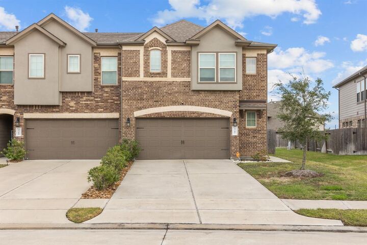 3717 Lancer Circle  Pearland TX 77581 photo