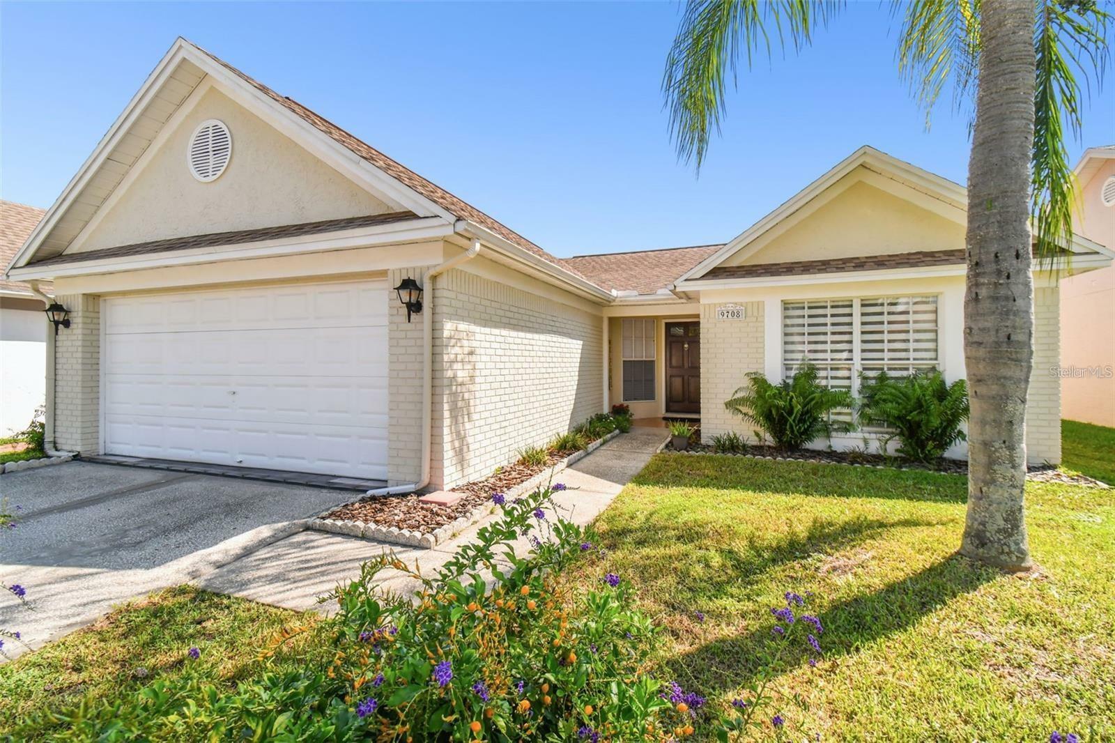 Property Photo:  9708 Little Pond Way  FL 33647 