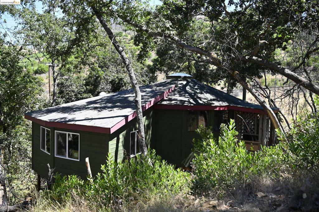 Property Photo:  1557 Los Alamos Rd  CA 95409 