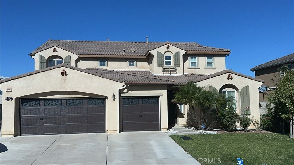 Property Photo:  16552 Sugar Lane  CA 92337 