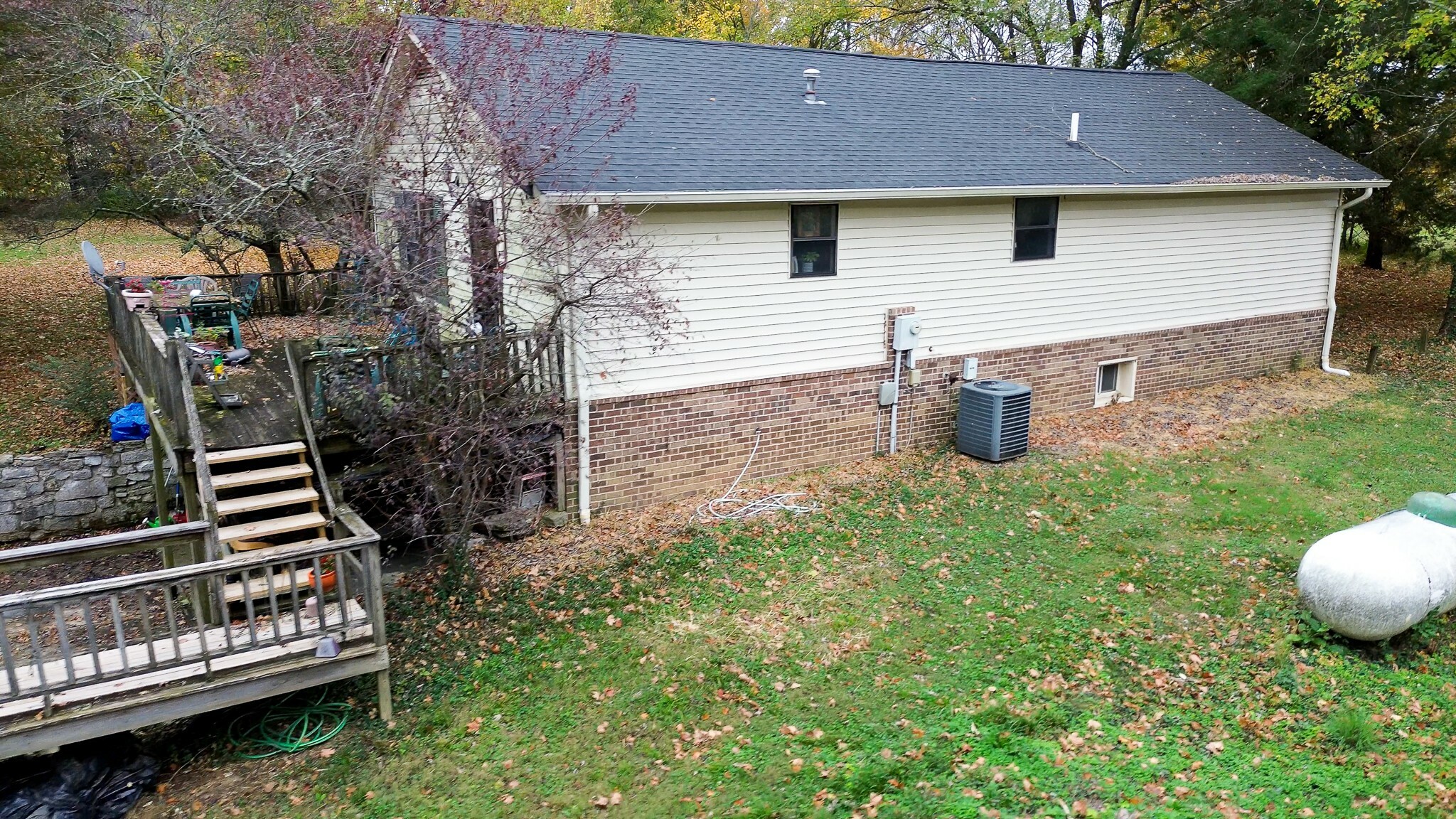 Property Photo:  145 Crenshaw Rd  TN 37022 