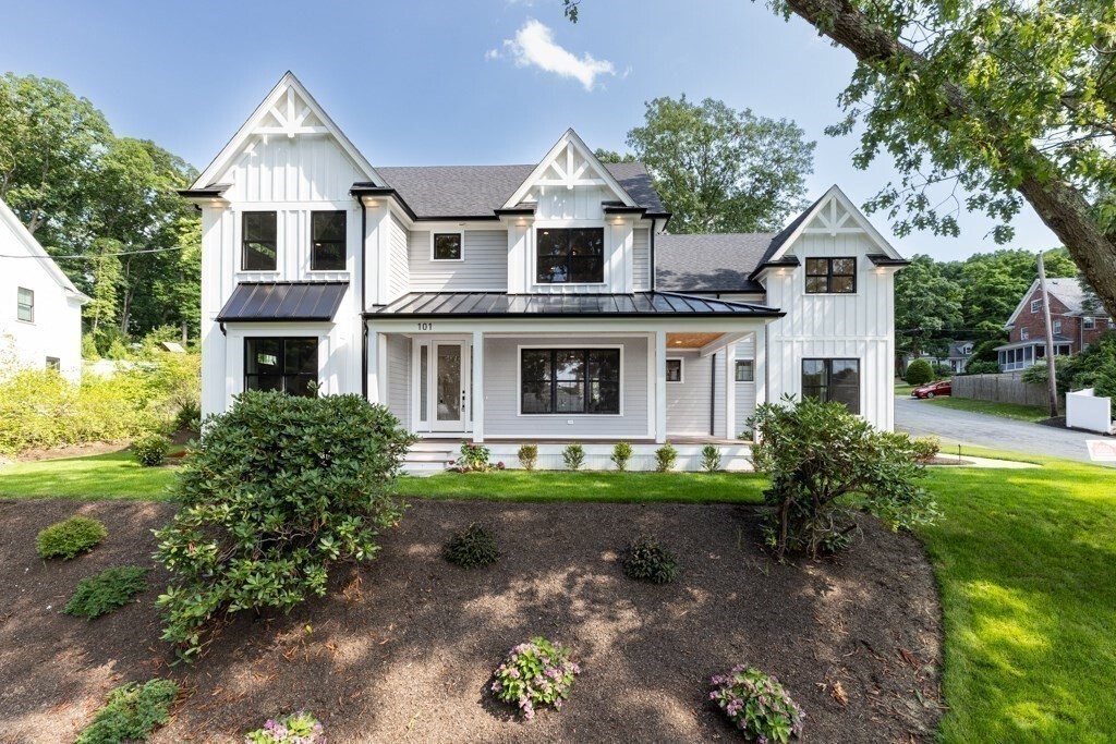 Property Photo: 101 Lexington Ave MA 02494