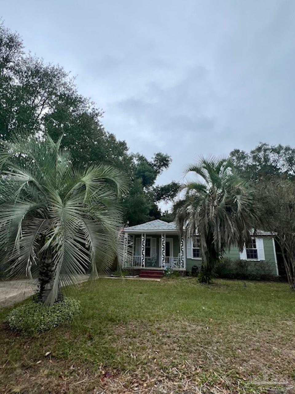 Property Photo:  108 Payne Rd  FL 32507 