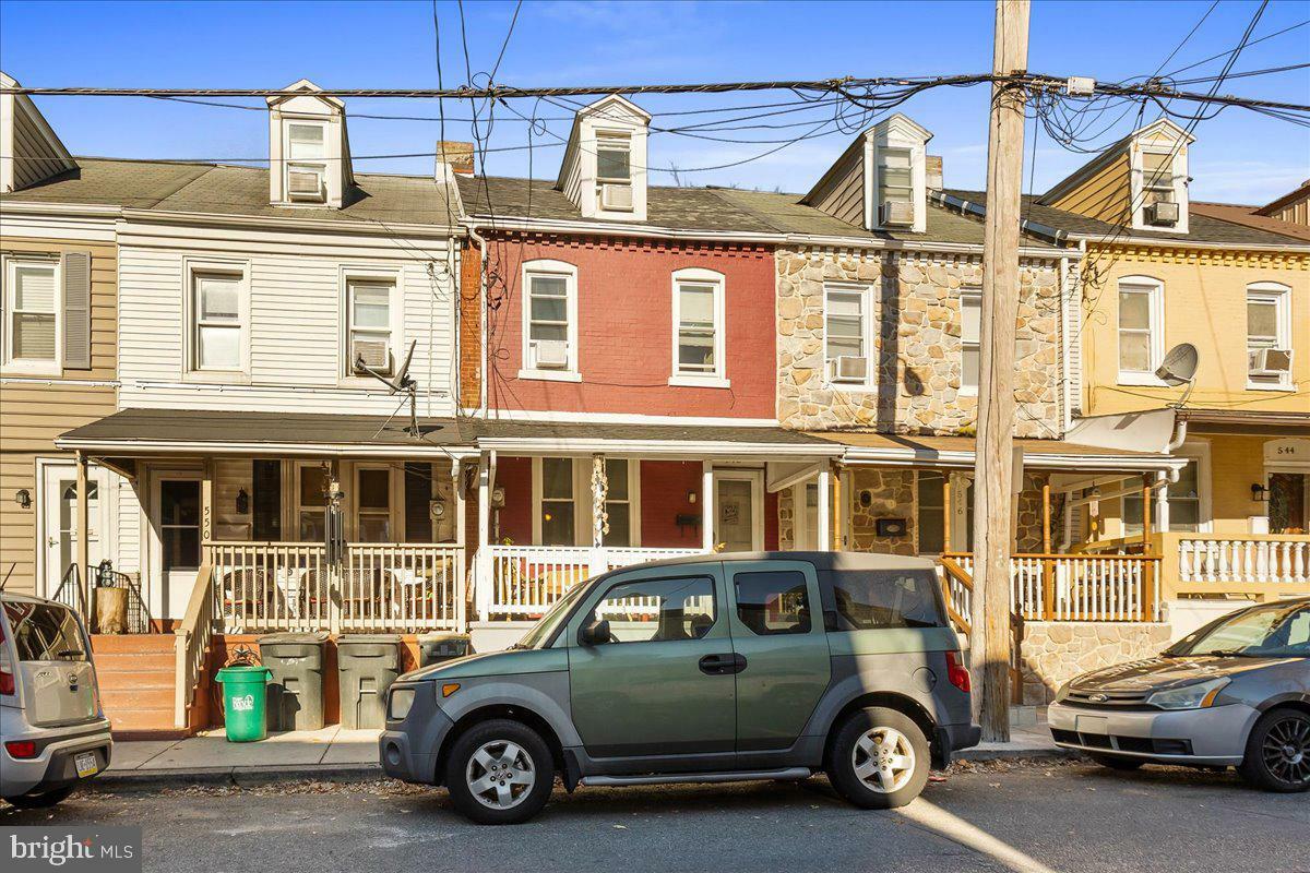 Property Photo:  548 Dauphin Street  PA 17602 