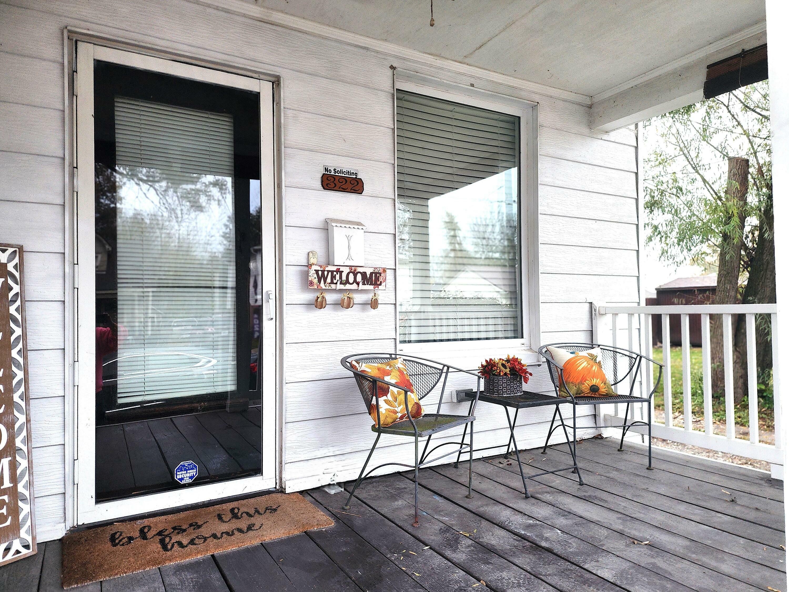 Property Photo:  322 N Missouri St  MO 65265 