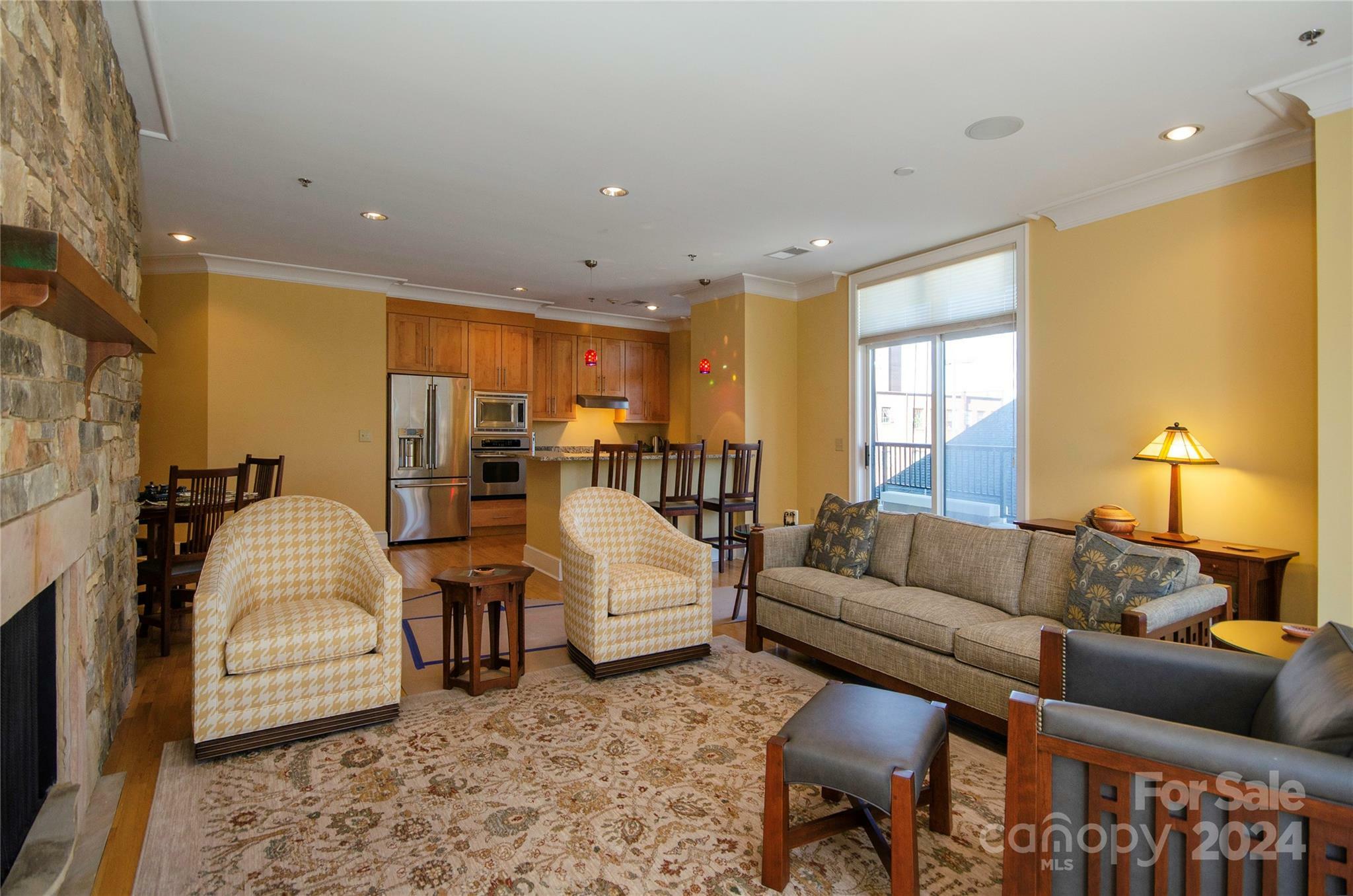 Property Photo:  21 Battery Park Avenue 406  NC 28801 