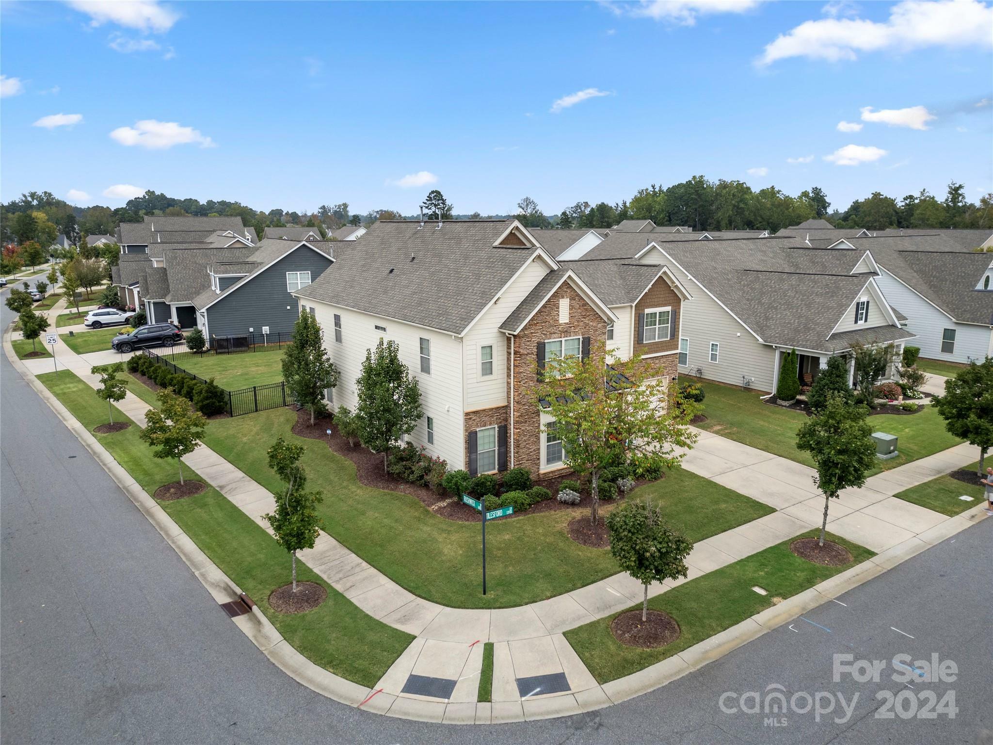 Property Photo:  13929 Tilesford Lane  NC 28078 