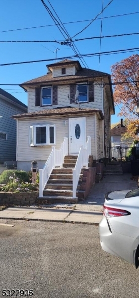 Property Photo:  213 Elm Ct  NJ 07208 