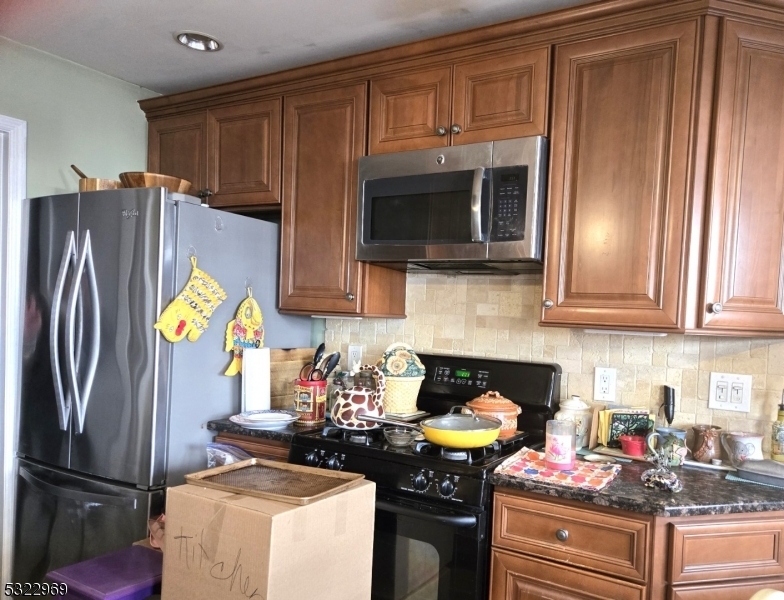 Property Photo:  5807 Tudor Dr  NJ 07444 