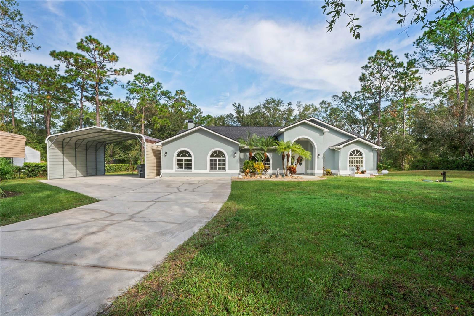 Property Photo:  27949 Ravens Brook Road  FL 33544 