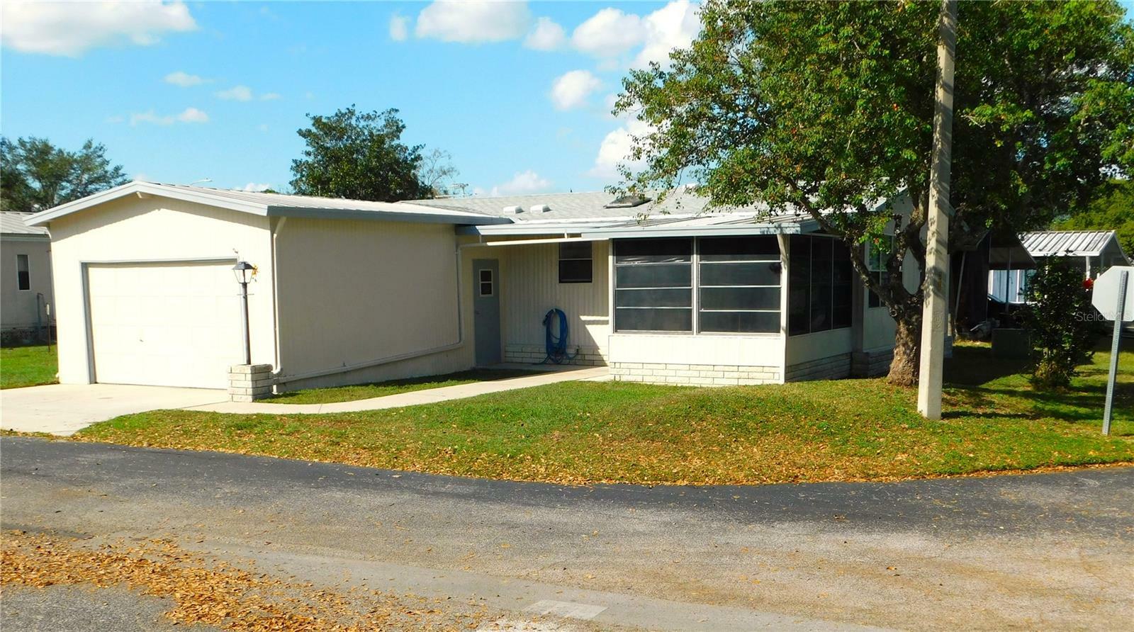 Property Photo:  5311 Poppy Street  FL 33541 