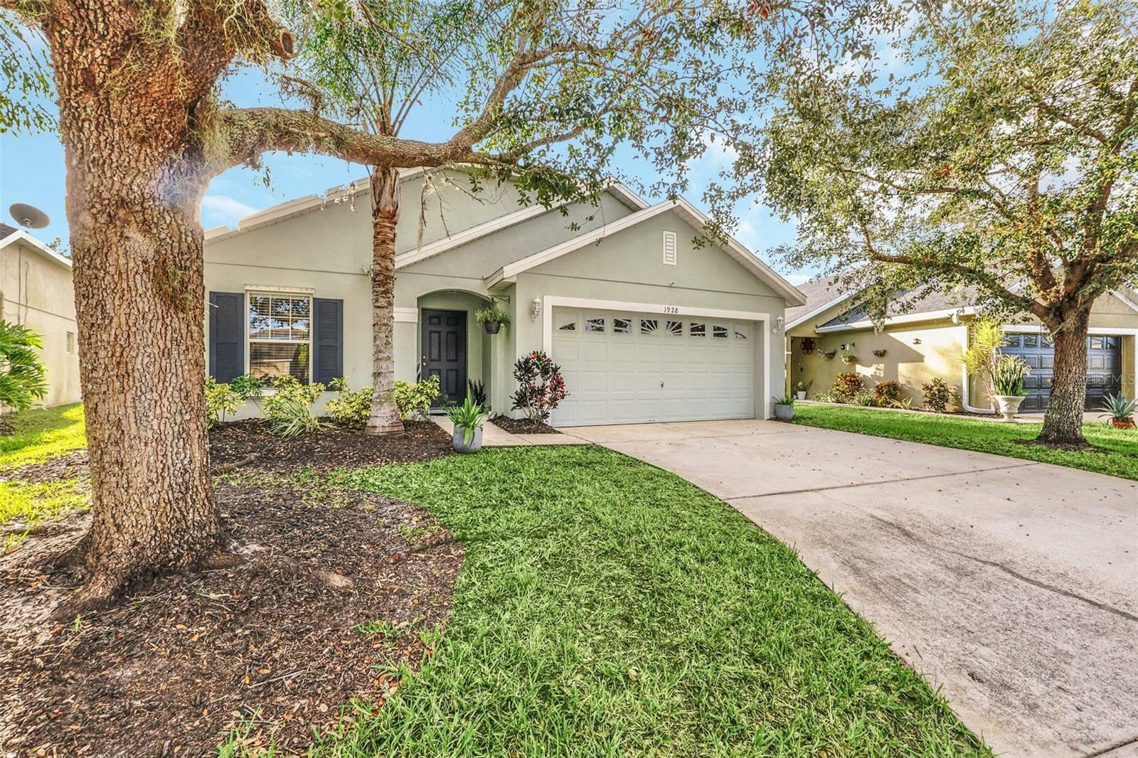 Property Photo:  1928 Commander Way  FL 34746 