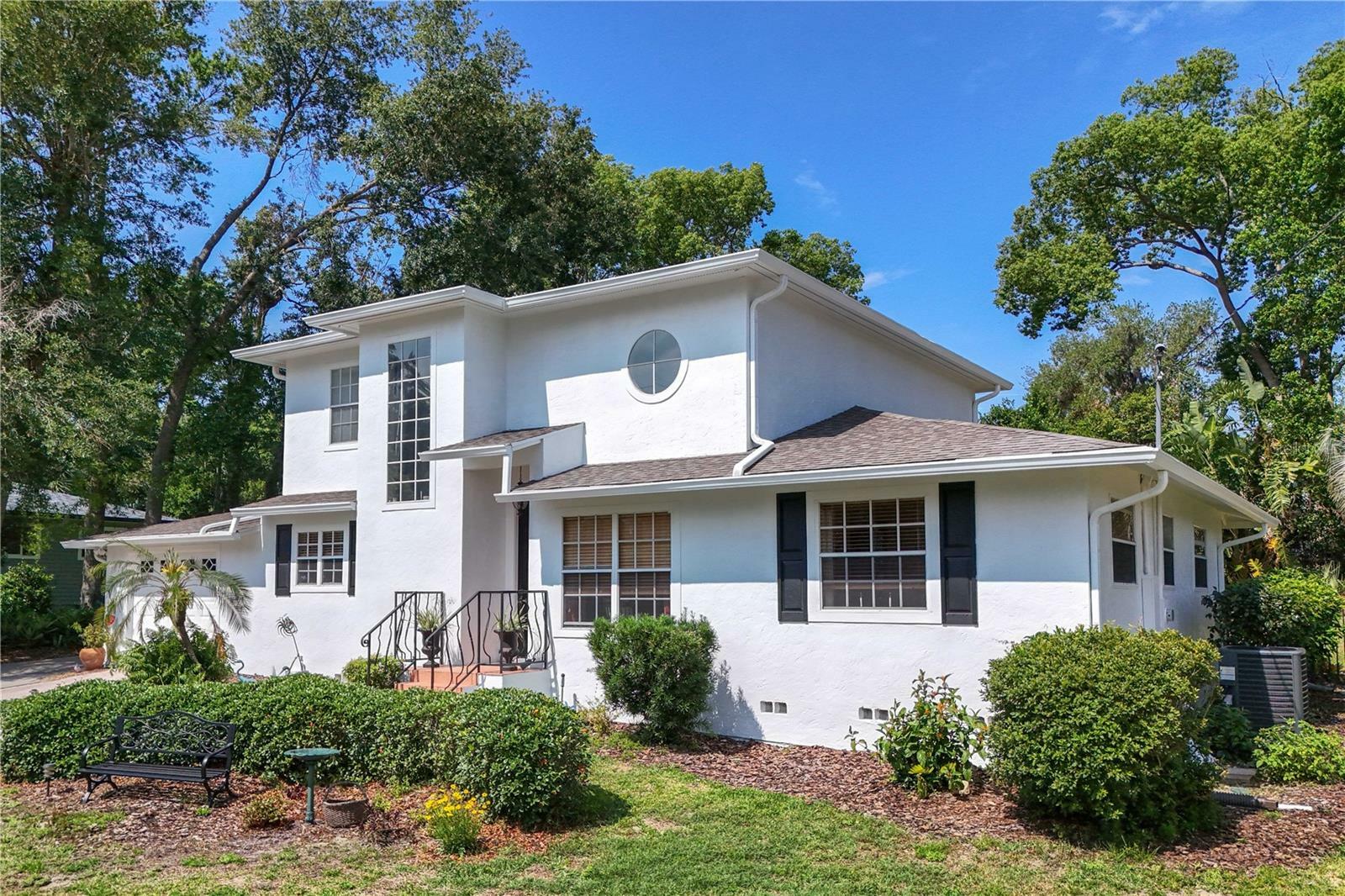 Property Photo: 1405 Hilltop Drive FL 32757