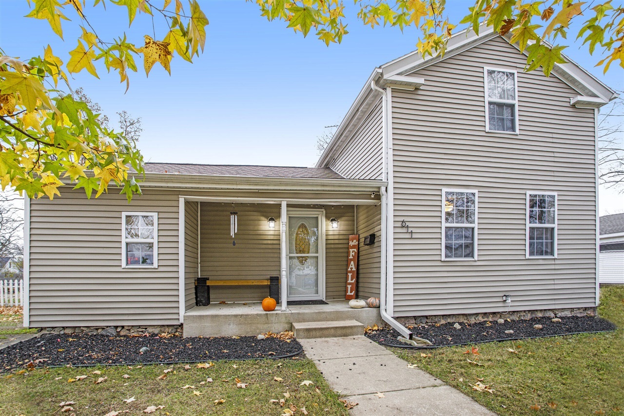 Property Photo:  611 East Street  MI 49093 