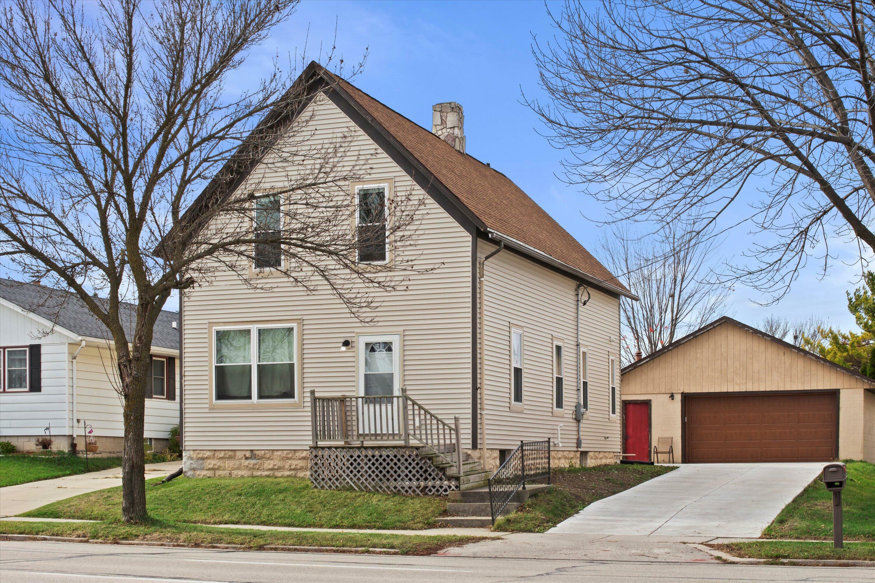 6109 S Howell Ave  Milwaukee WI 53207 photo