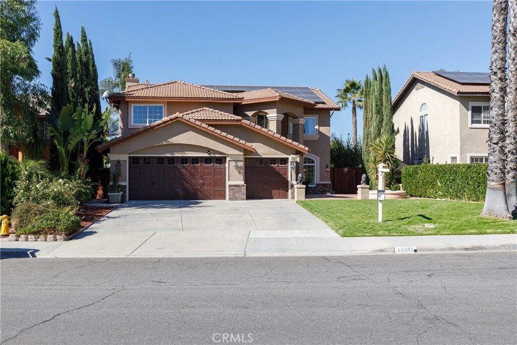 Property Photo:  40493 Calle Katerine  CA 92591 