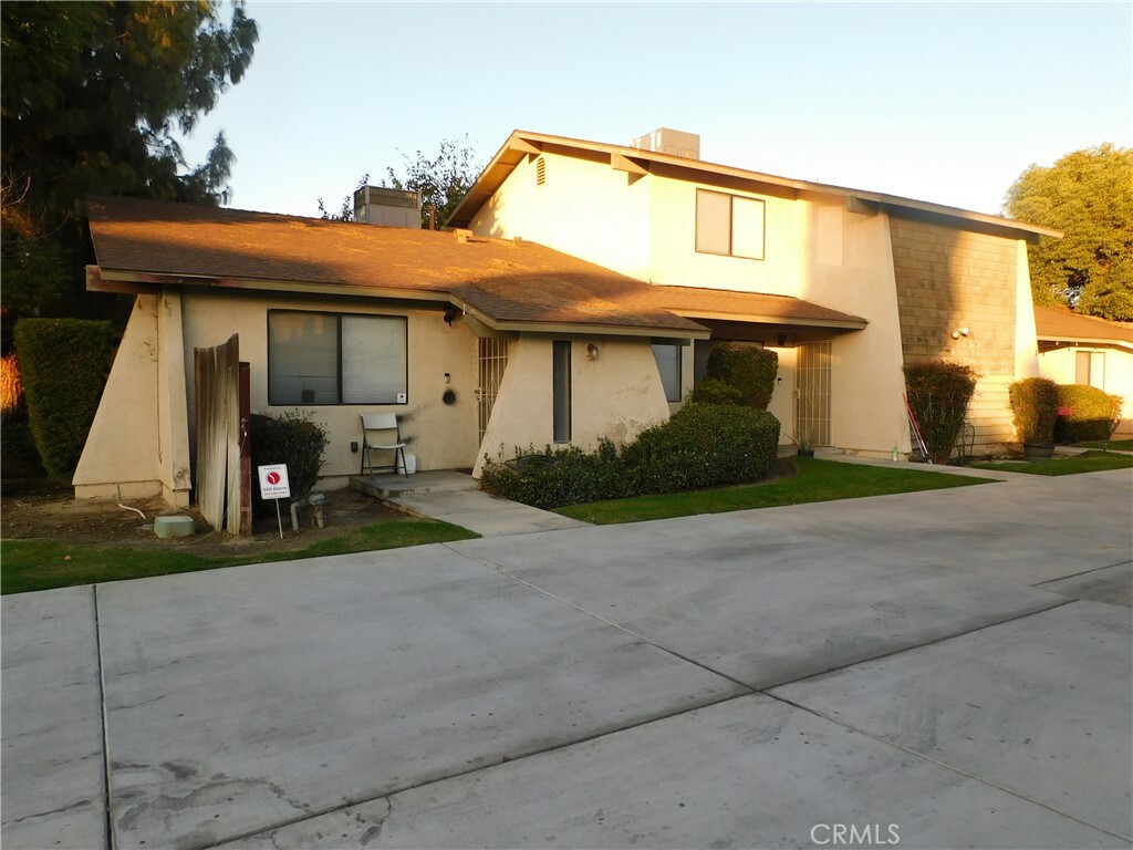 Property Photo:  808 Quailridge Road  CA 93309 