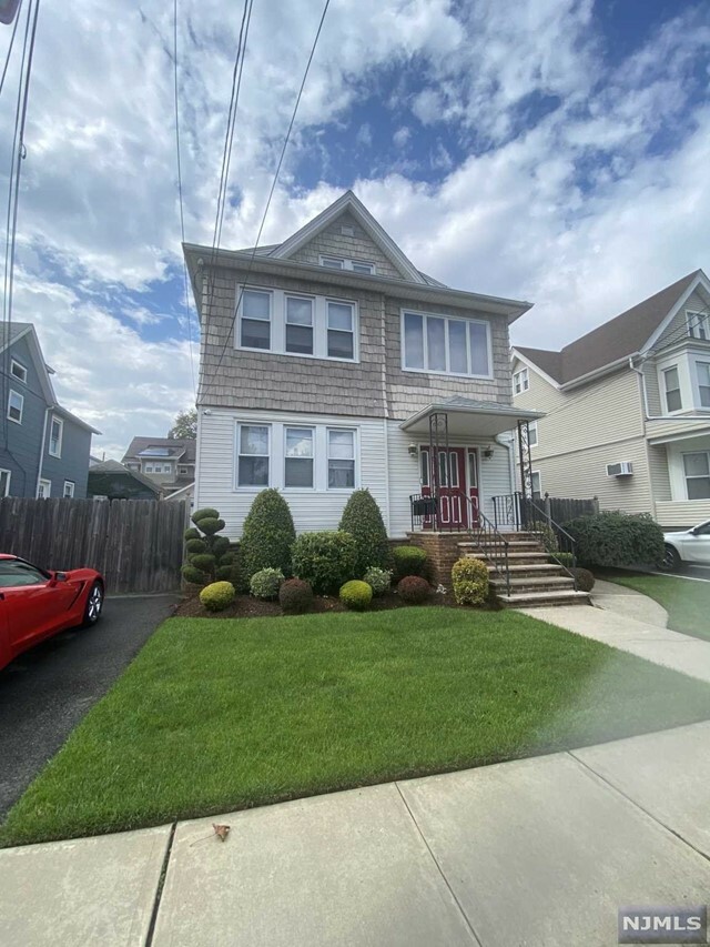 Property Photo:  203 Beech Street 2  NJ 07032 