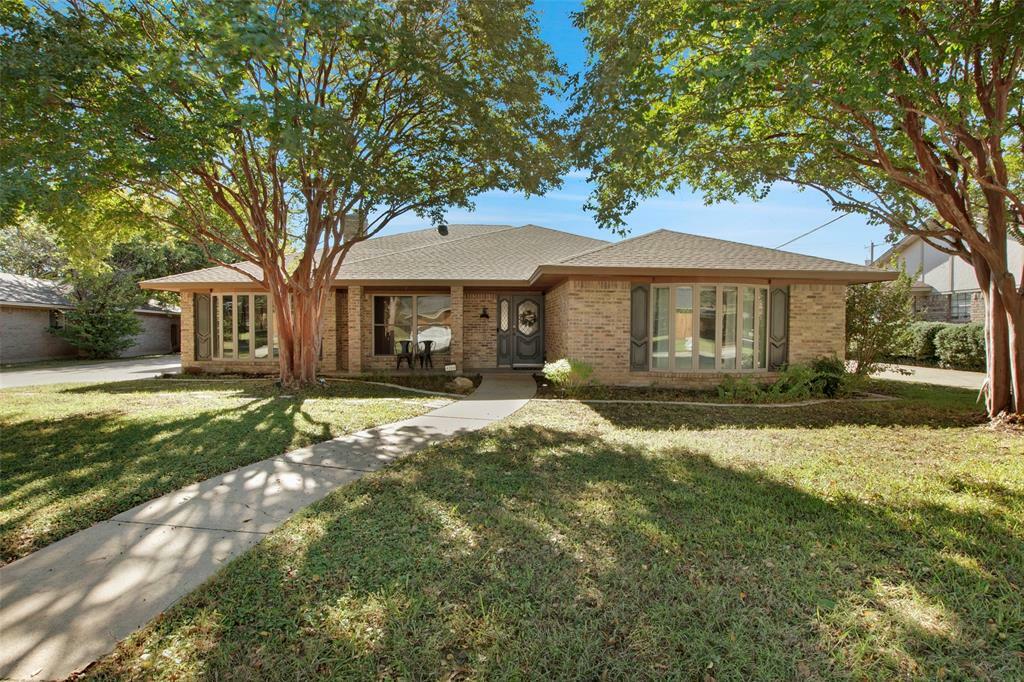 Property Photo:  4209 Capilla Street  TX 76133 