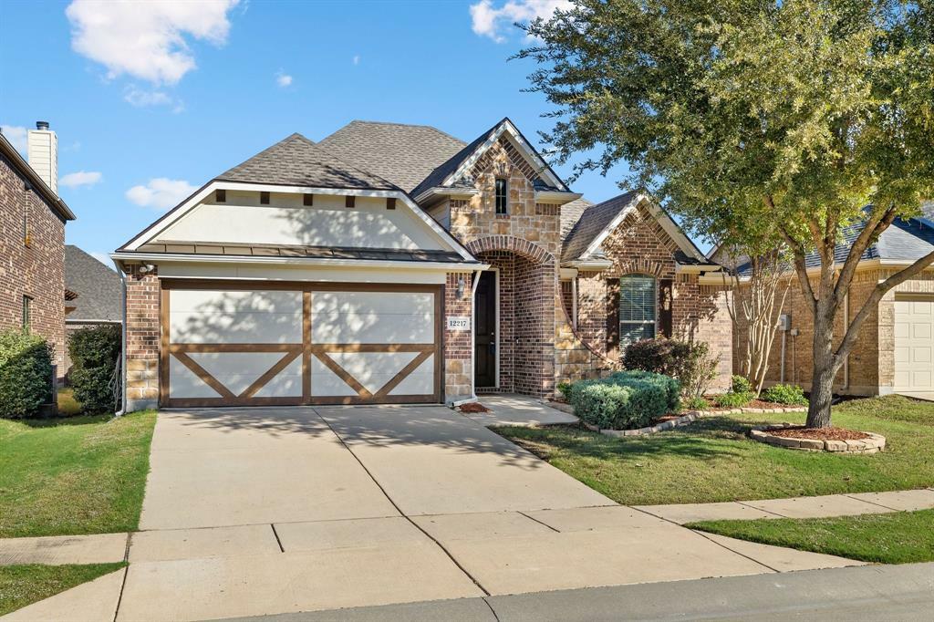 Property Photo:  12217 Knots Lane  TX 75036 