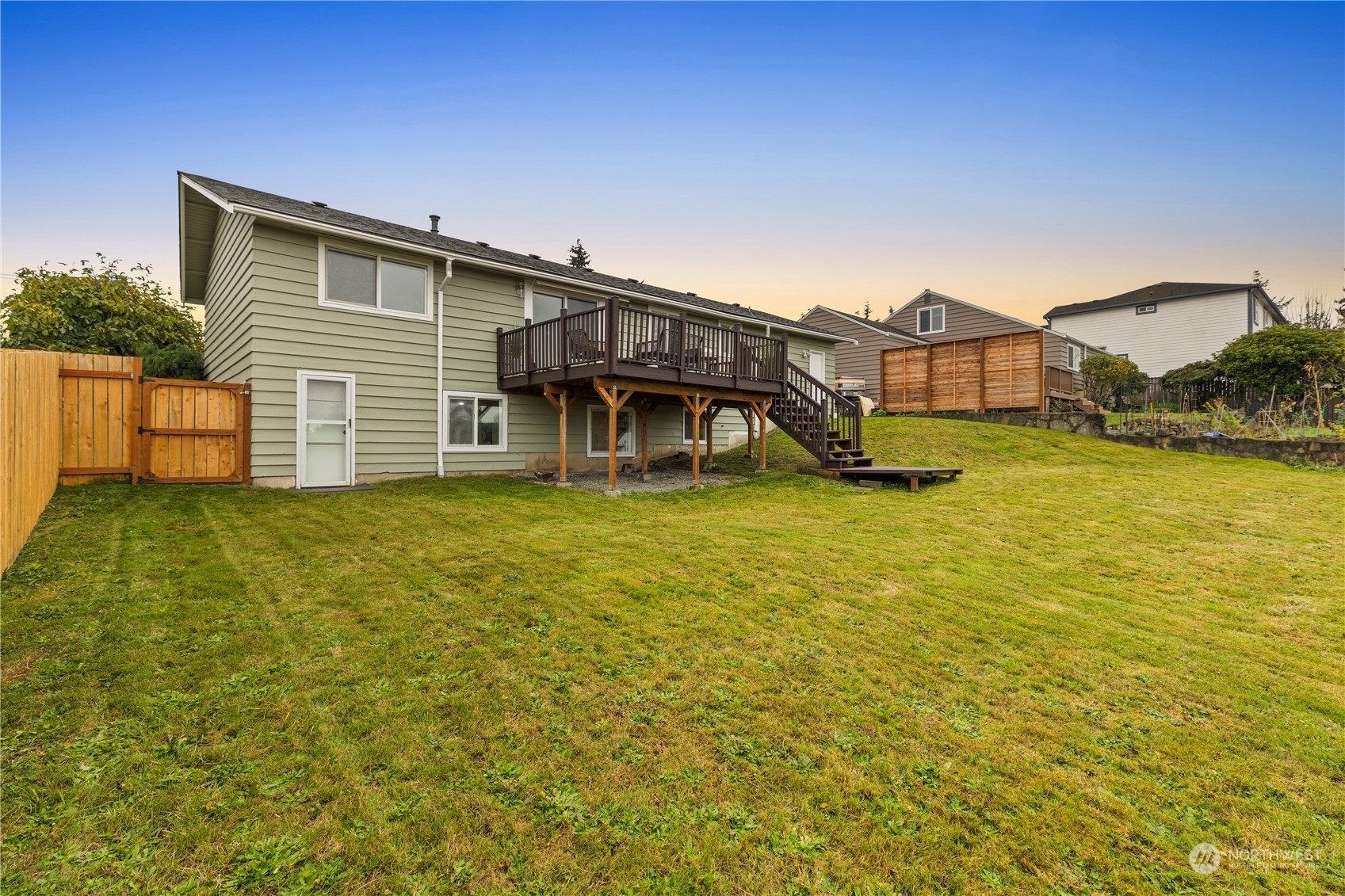 Property Photo:  25011 S 20th Avenue  WA 98198 