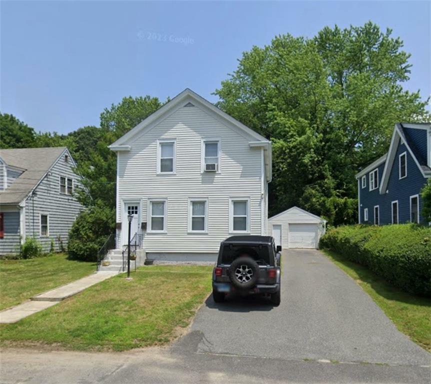 Property Photo:  33 Fox Hill Avenue 1  RI 02809 