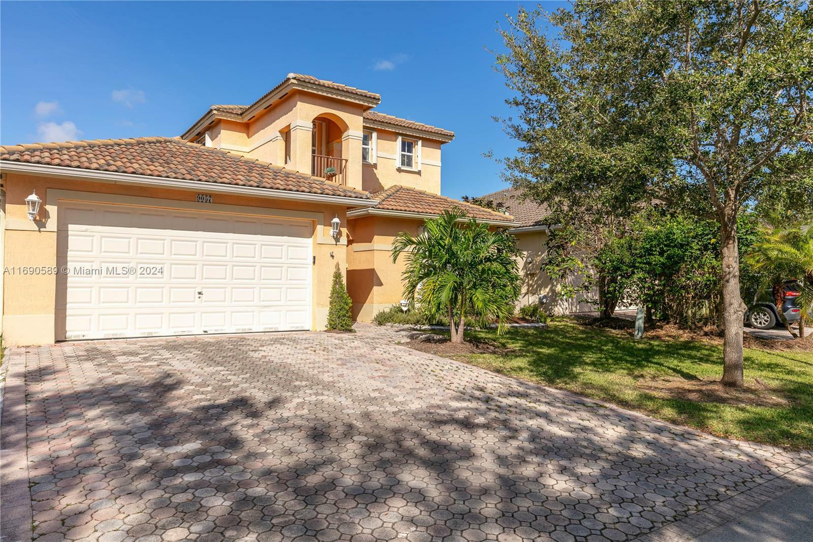 9057 SW 161st Ter  Palmetto Bay FL 33157 photo