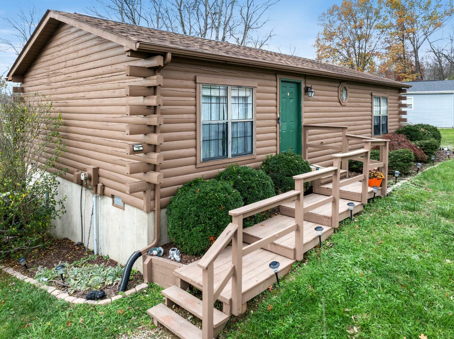 Property Photo:  551 Hawthorne Heights  IN 47025 