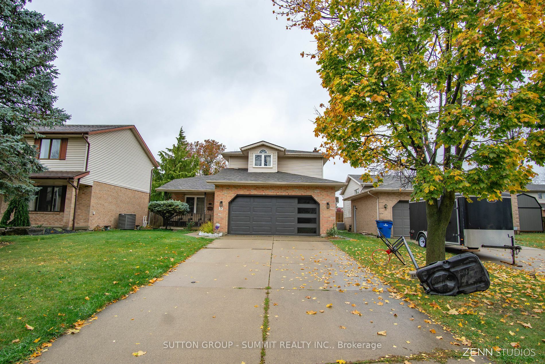 Property Photo:  15 Turquoise Crt  ON N7M 6G8 