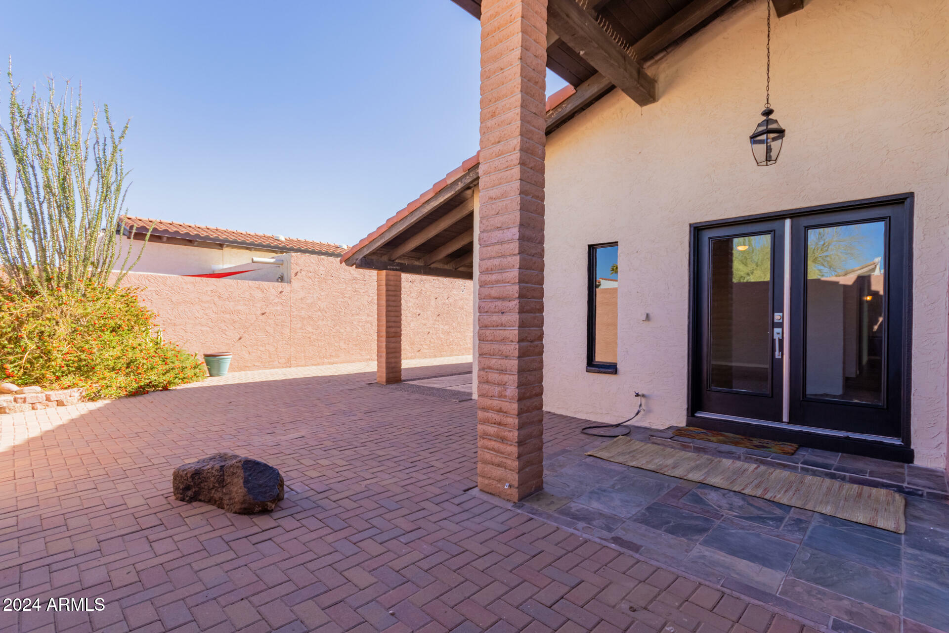 Property Photo:  2037 E Balboa Drive  AZ 85282 