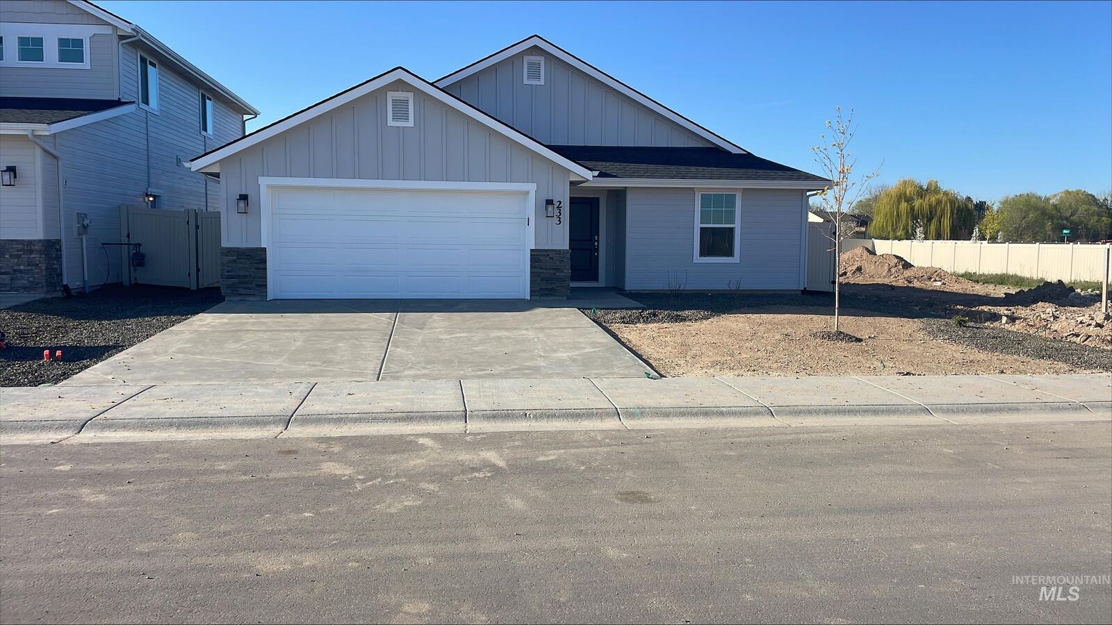 Property Photo:  233 W Willow Dale Dr.  ID 83634 