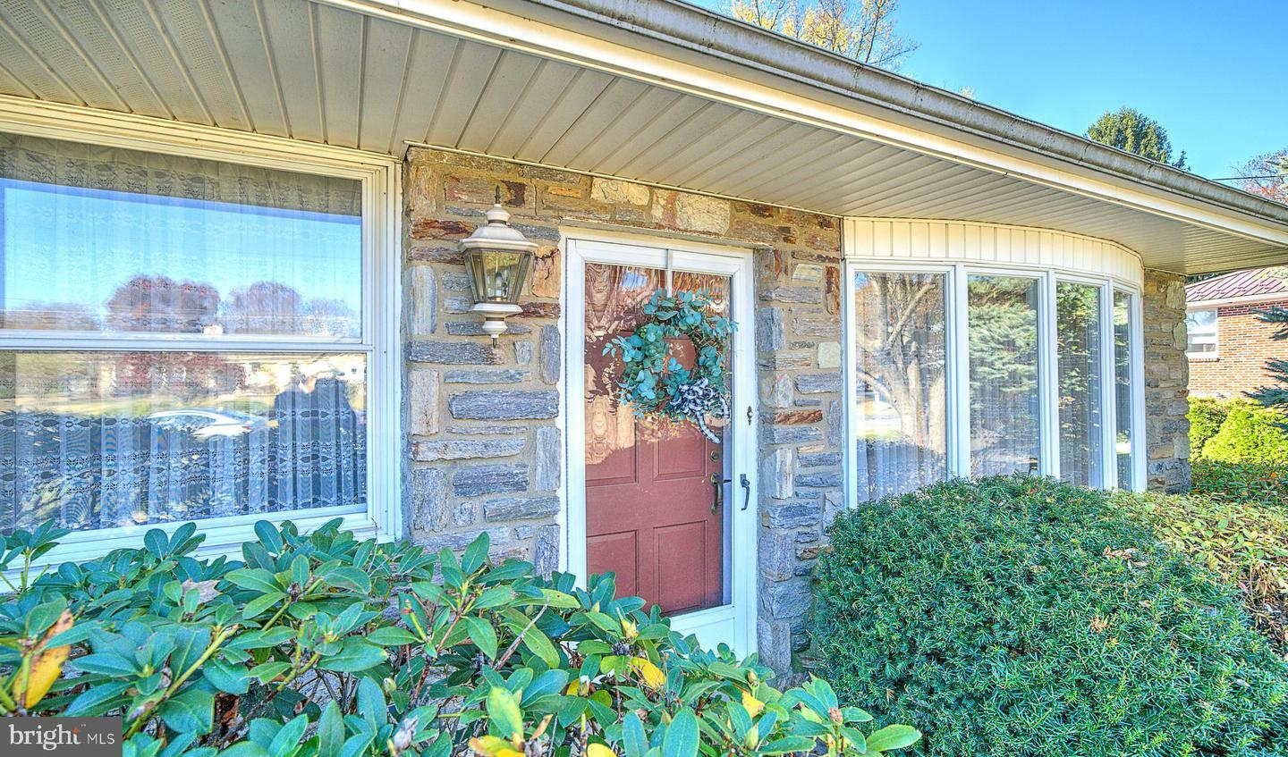 Property Photo:  720 Stratford Drive  PA 19115 