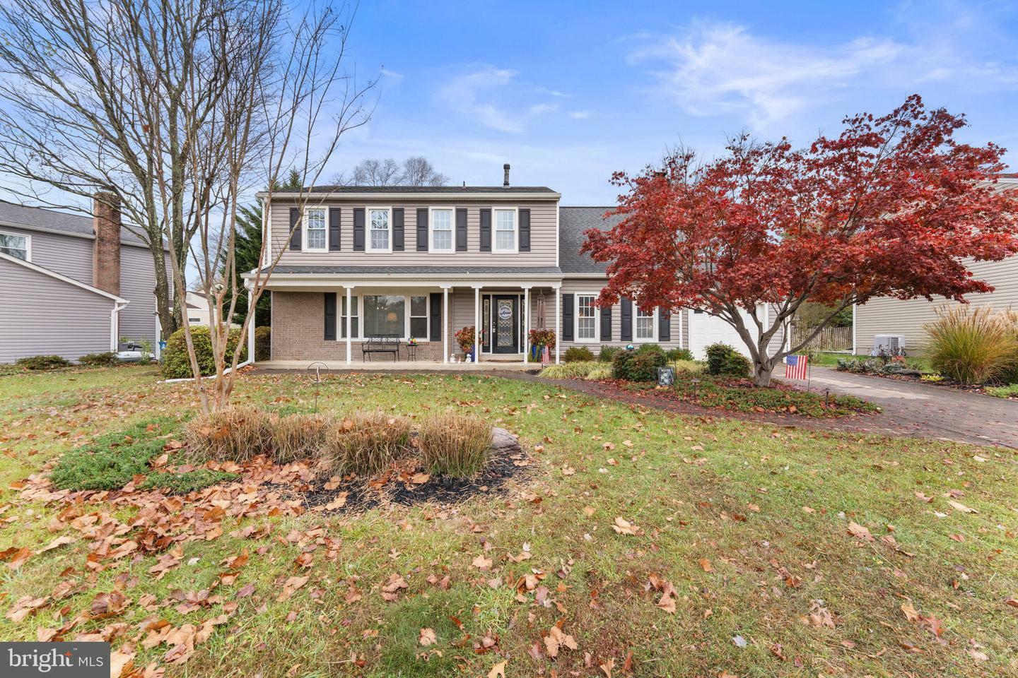 Property Photo:  8123 Lake Pleasant Drive  VA 22153 