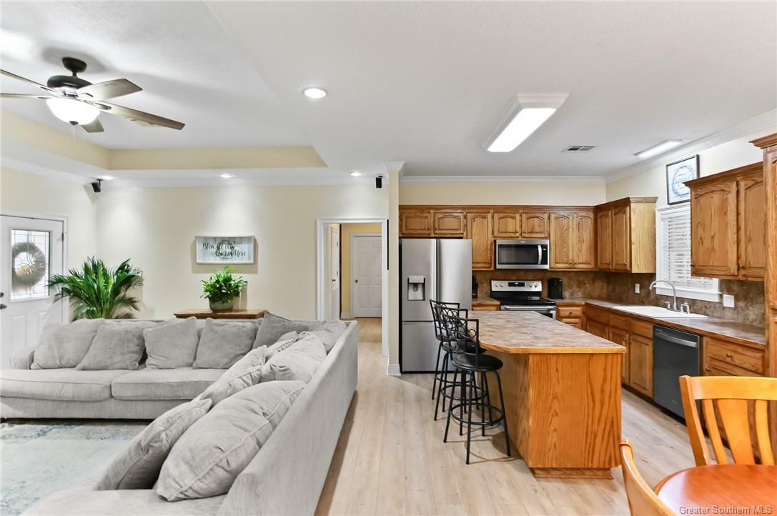 Property Photo:  297 Jims Circle  LA 70657 