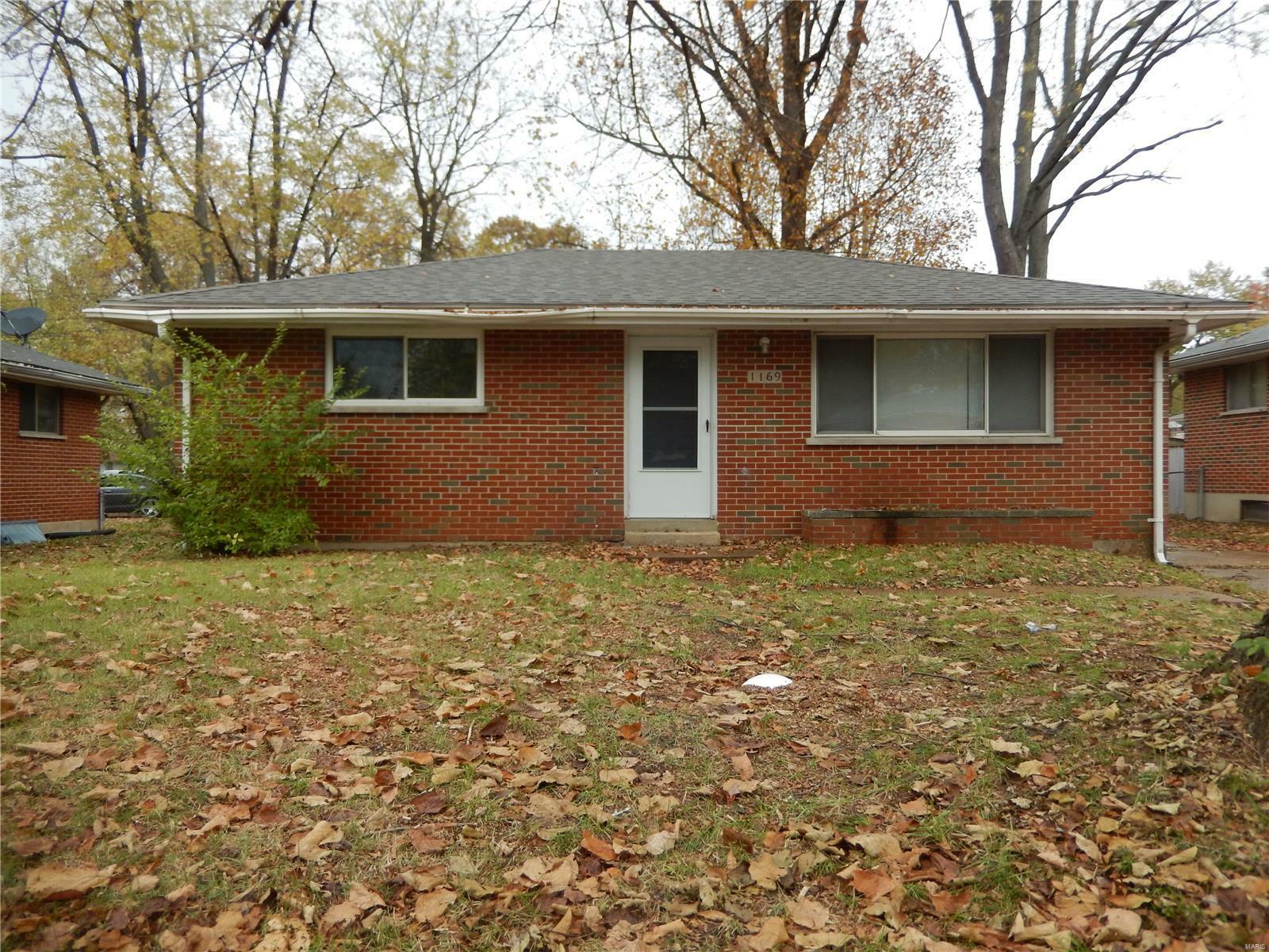 Property Photo:  1169 Walker Avenue  MO 63138 