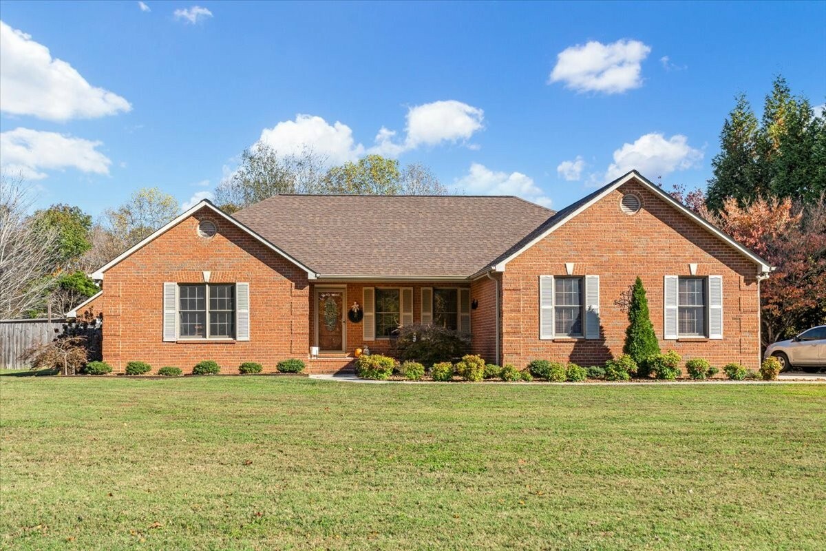 220 Flora Ln  Manchester TN 37355 photo