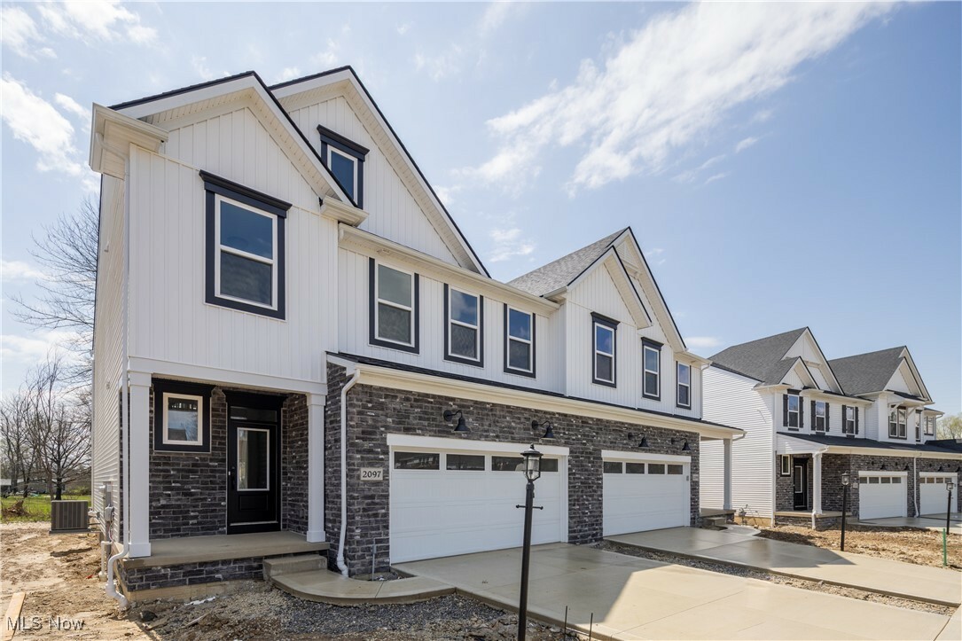 Property Photo:  2097 Glenmont Drive  OH 44212 