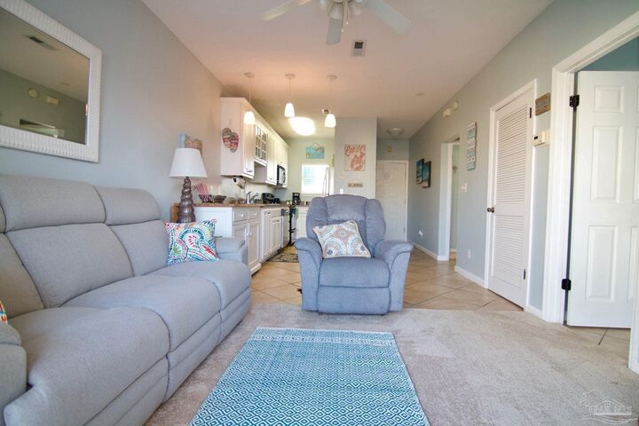Property Photo: 1150 Ft Pickens Rd D7 FL 32561